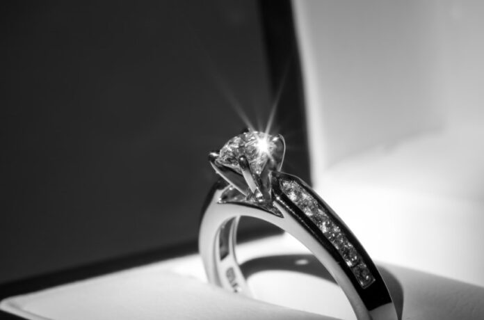 diamond engagement rings